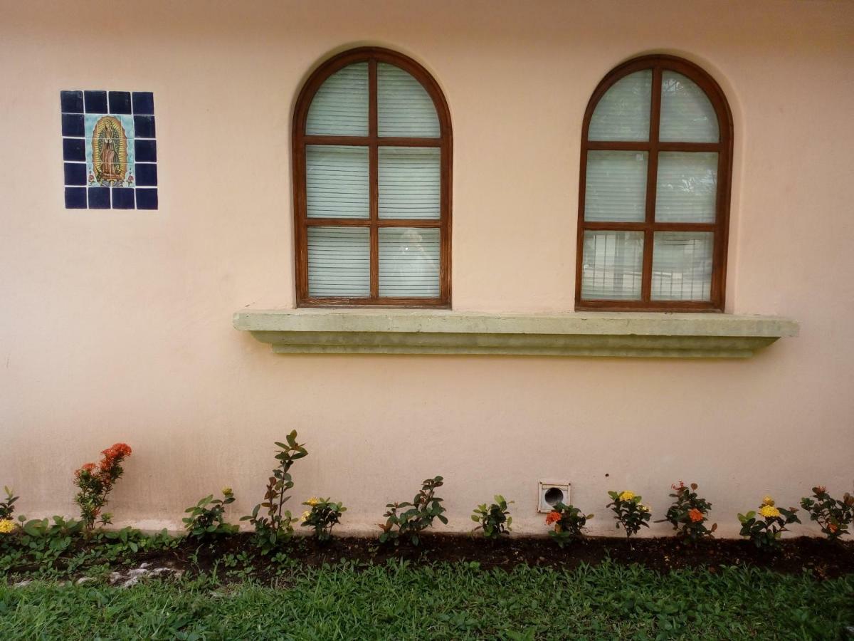 Cielito Lindo Bed & Breakfast Cancun Exterior photo